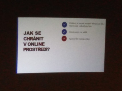 Jak se bránit šikaně na internetu?