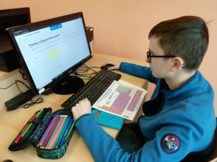 Naši mladí chemikové znovu zabojují o postup do celostátního kola